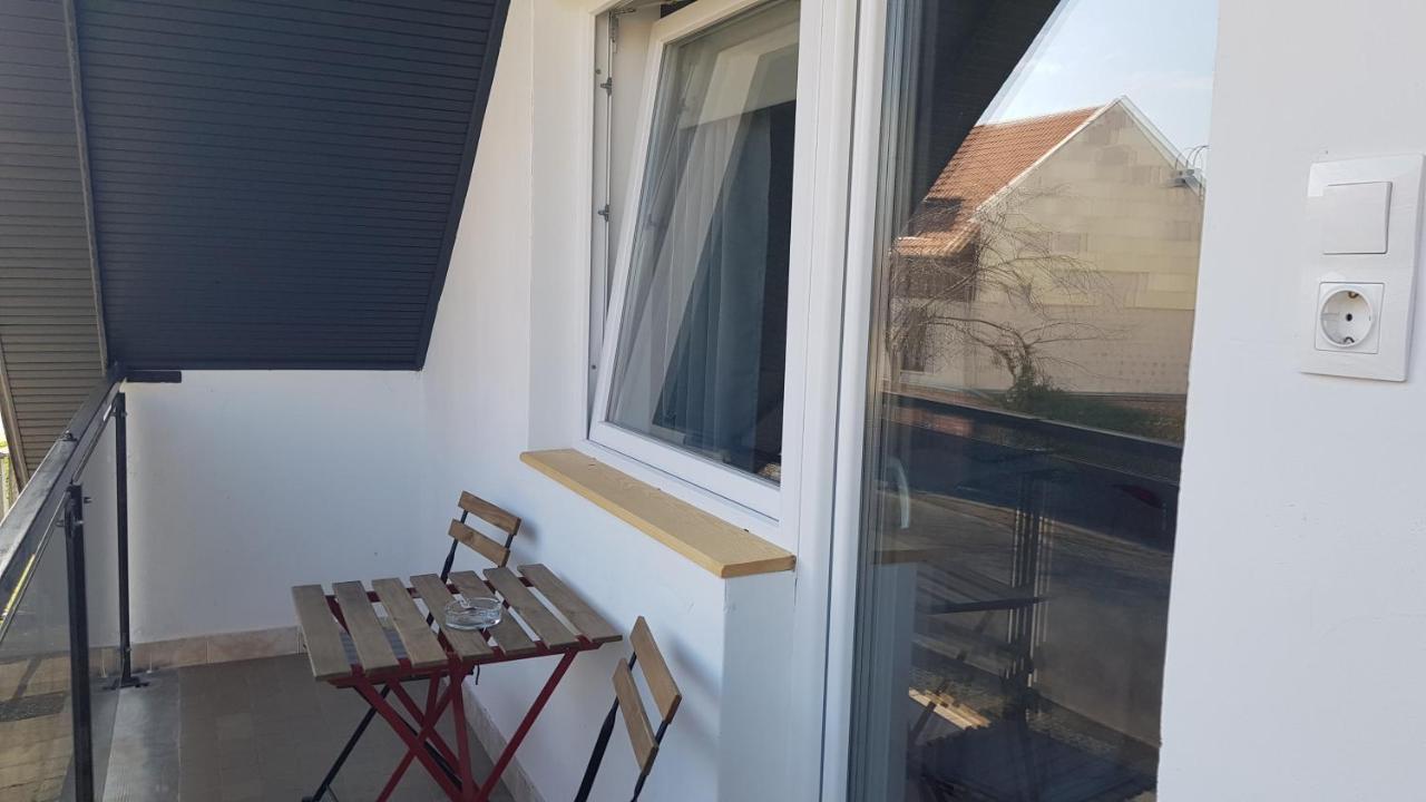 Vegvar Delux Apartman 귤러 외부 사진