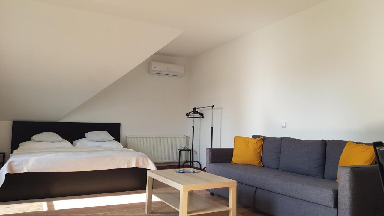 Vegvar Delux Apartman 귤러 외부 사진